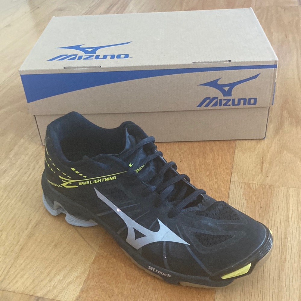 Mizuno womens training shoes